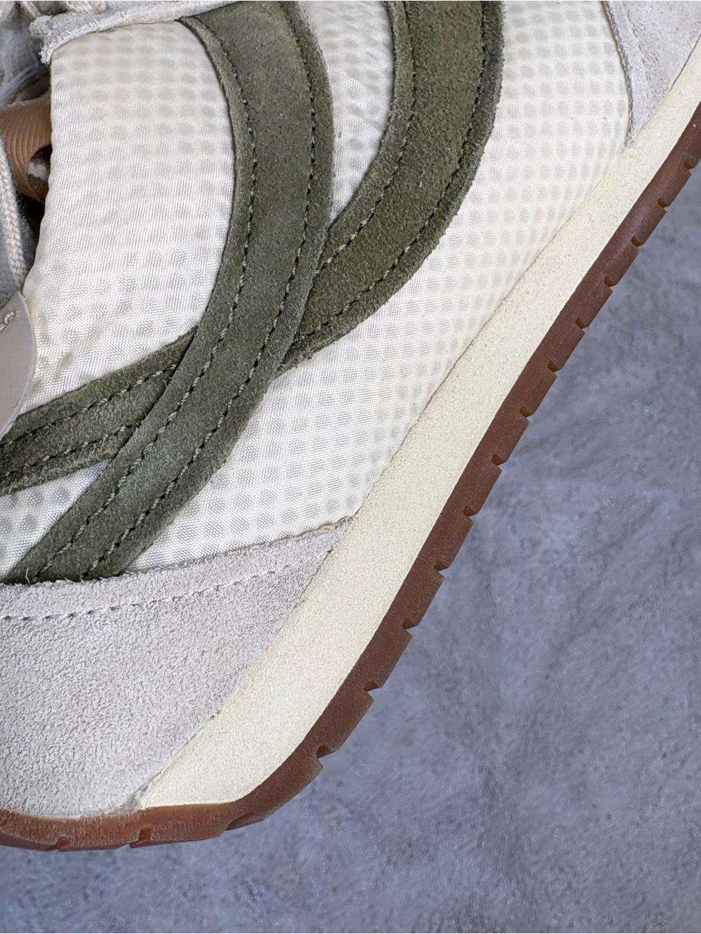 Vince Oasis Runner Sneaker Moonlight Loden Green Women’s size 7 - Picture 7 of 14